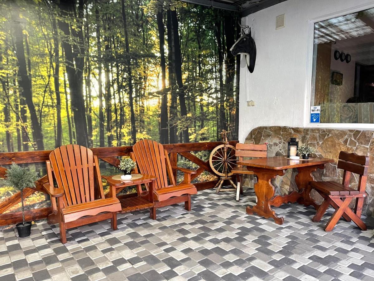 Apartments With Kitchen And Garden Kyiv Exterior foto