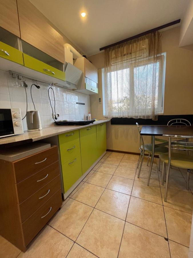 Apartments With Kitchen And Garden Kyiv Exterior foto